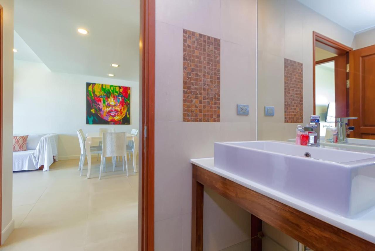 Premium Two-Bedroom Karon Butterfly Suite With Panoramic Sea Views" Exterior photo